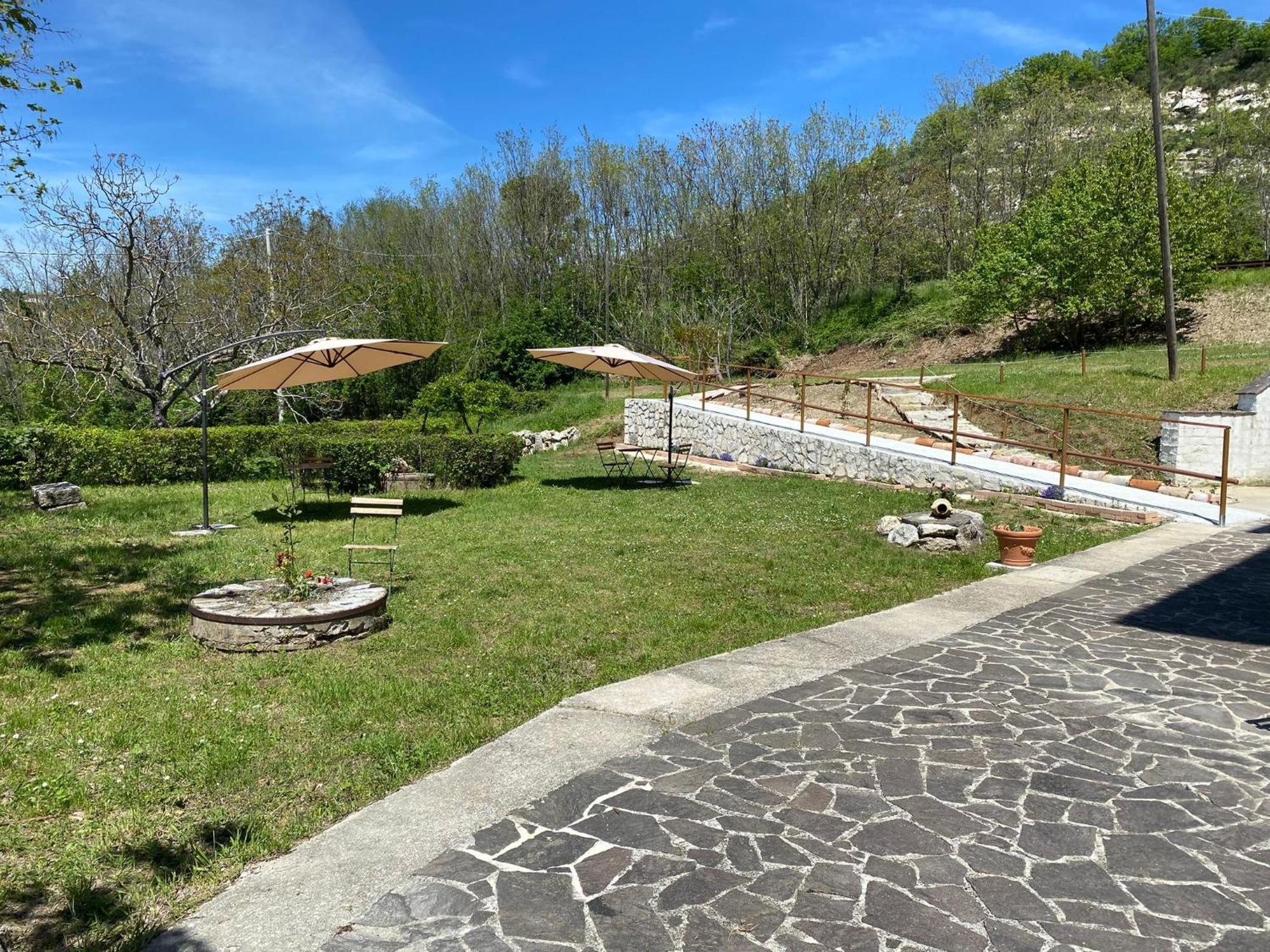 Bed&Breakfast La Ginestra Abbateggio Екстер'єр фото